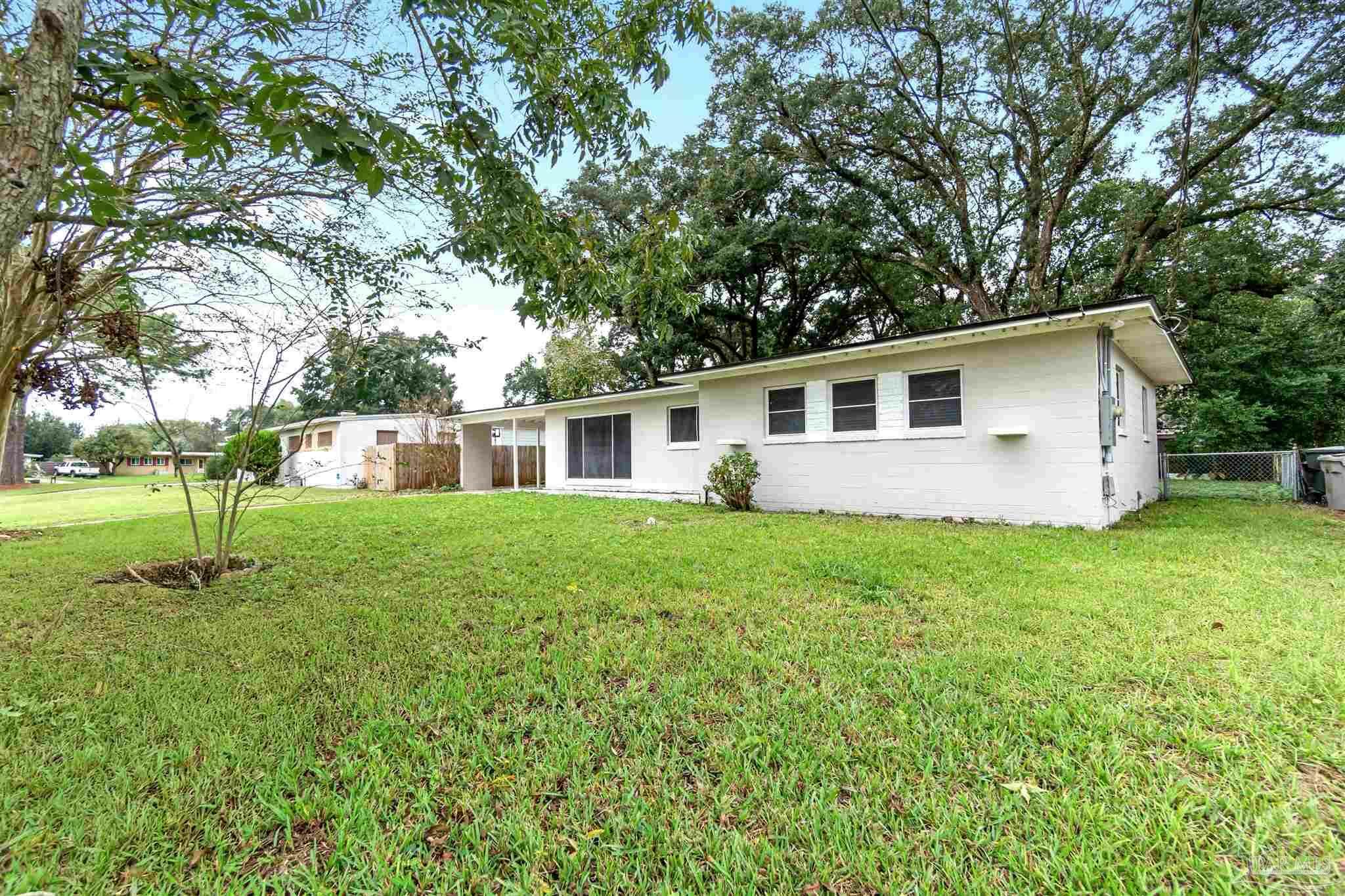 Property Photo:  60 Stetson Rd  FL 32501 