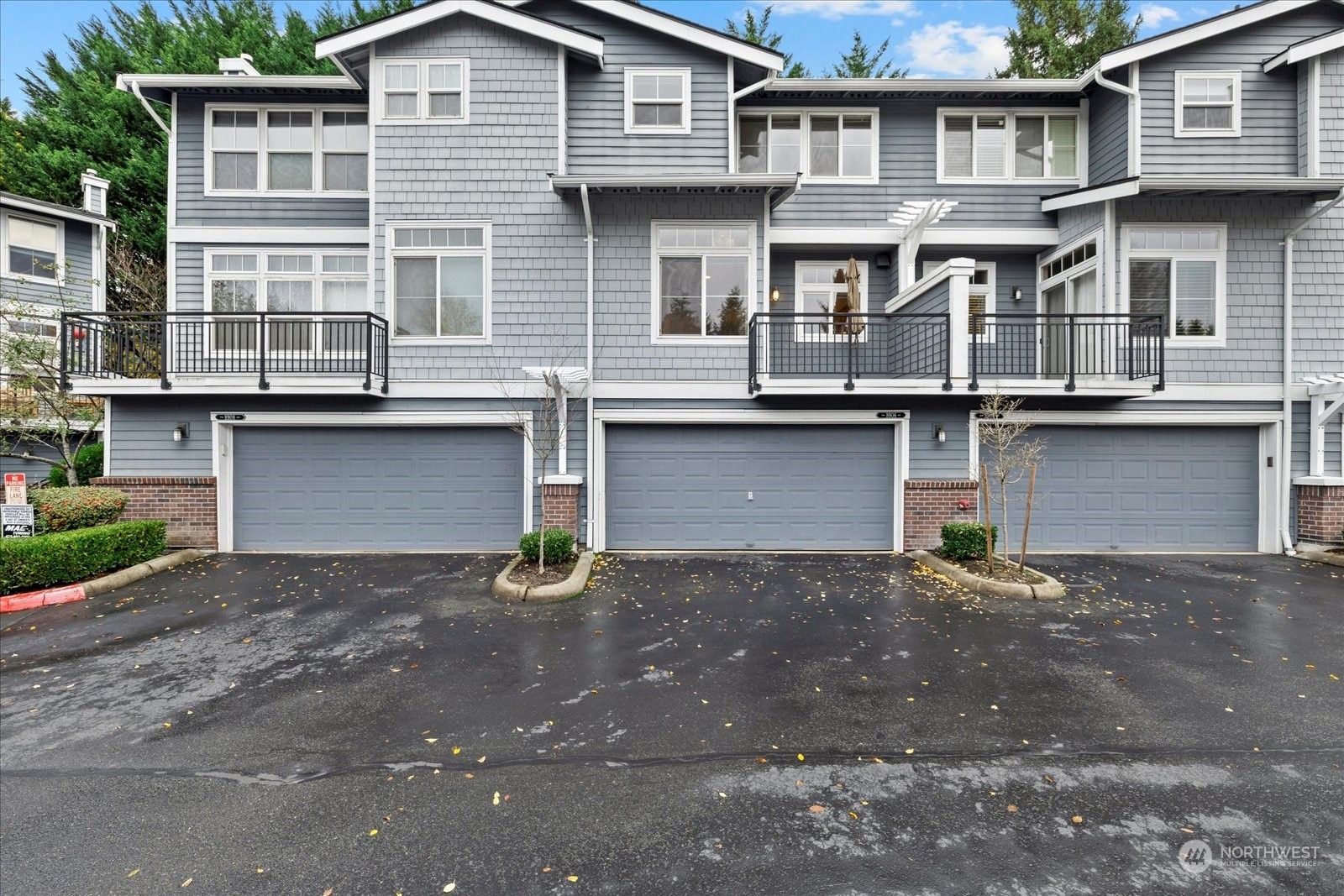 Property Photo: 8906 123rd Lane NE WA 98033