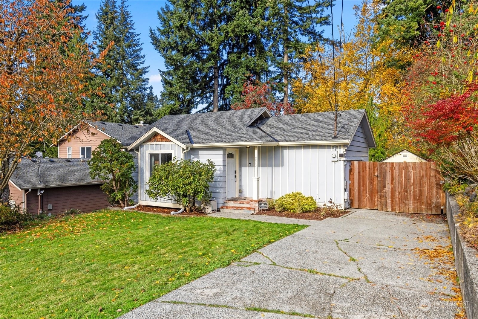 203 E Beech Street  Everett WA 98203 photo