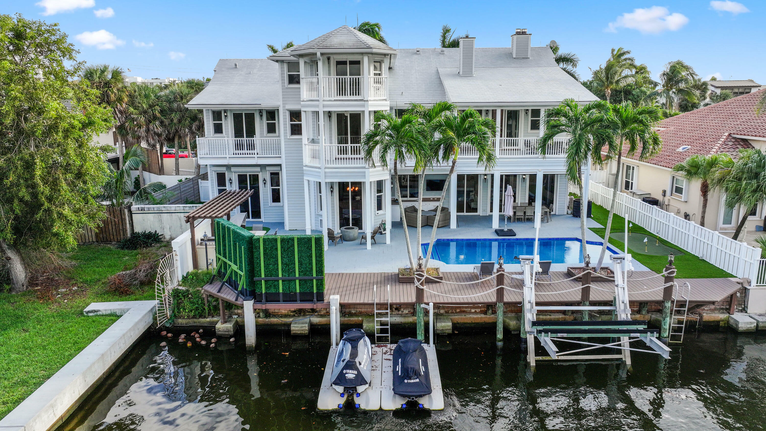 Property Photo:  1065 Del Haven Drive  FL 33483 