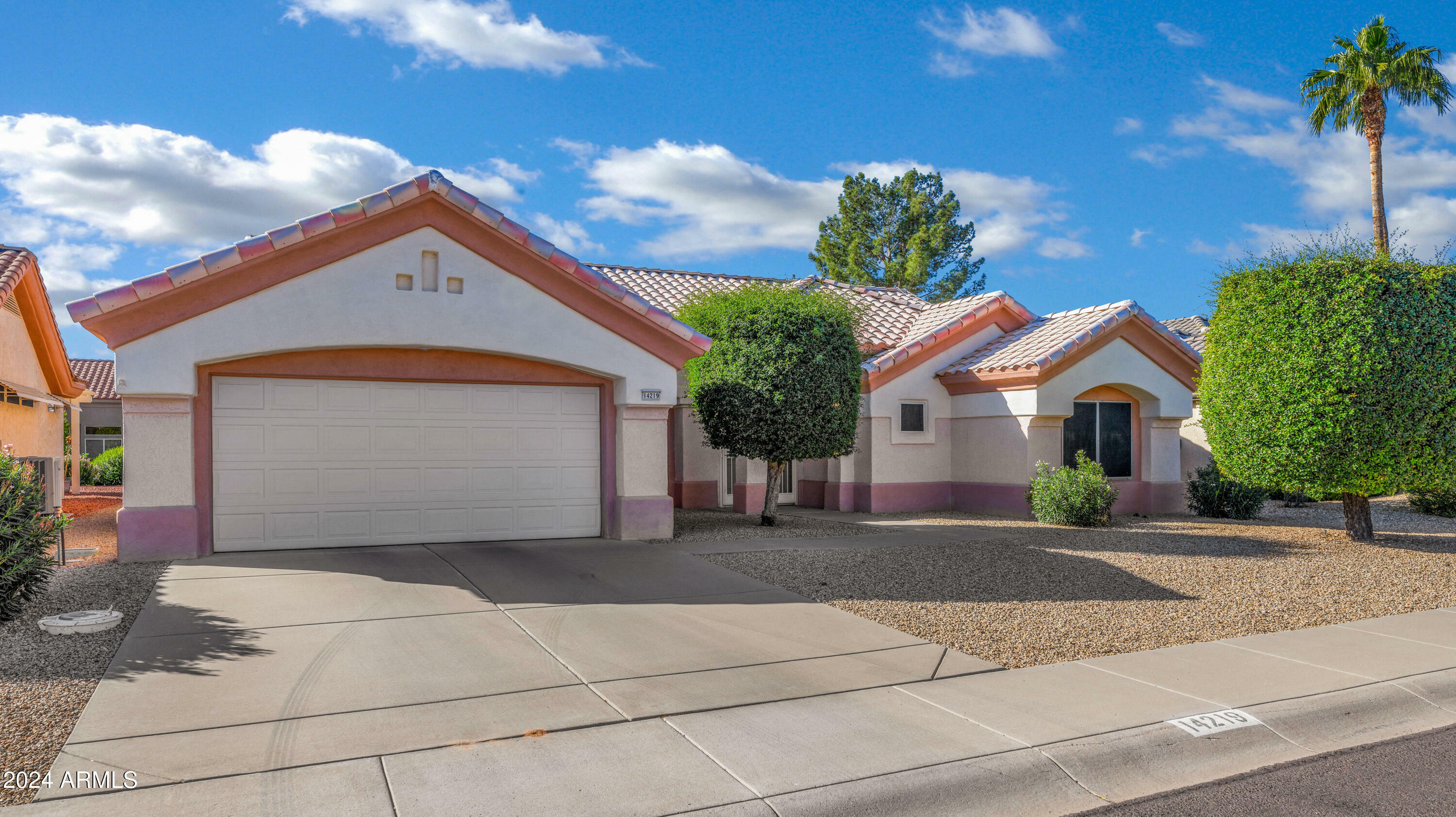 Property Photo:  14219 W Wagon Wheel Drive  AZ 85375 