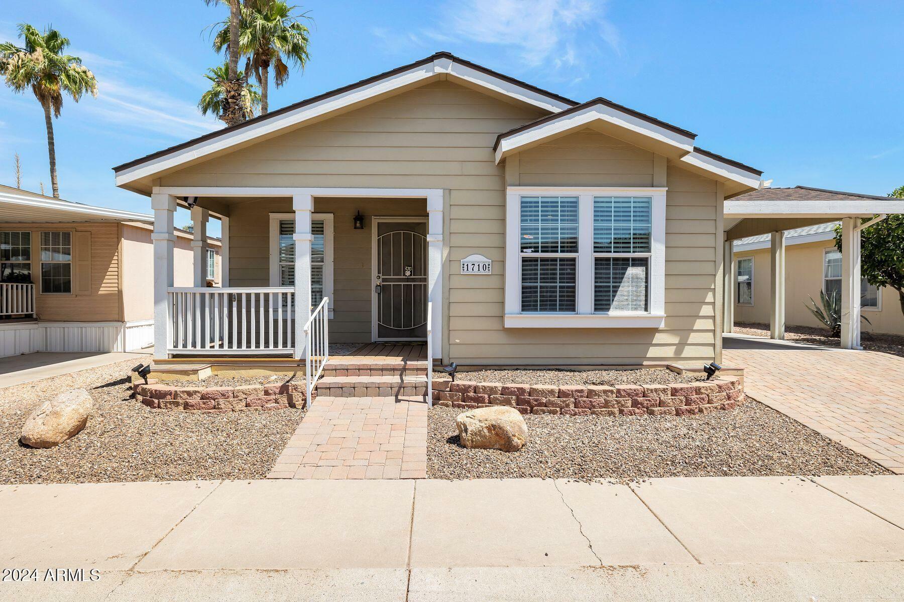 Property Photo:  1710 E Libby Street  AZ 85022 