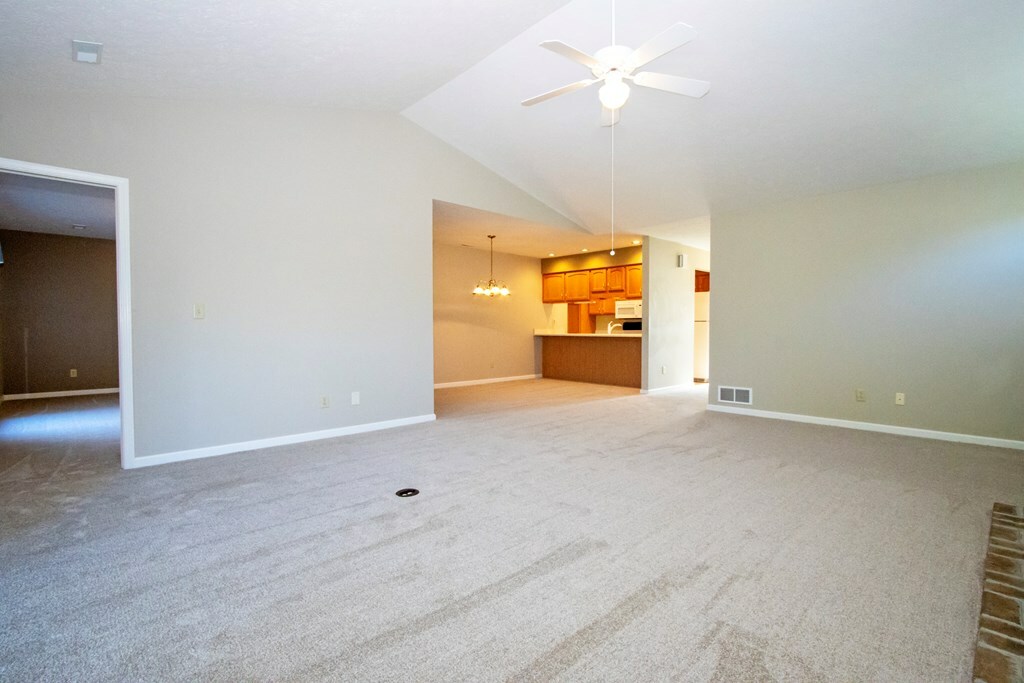 Property Photo:  868 Oakbrook Dr  OH 44805 