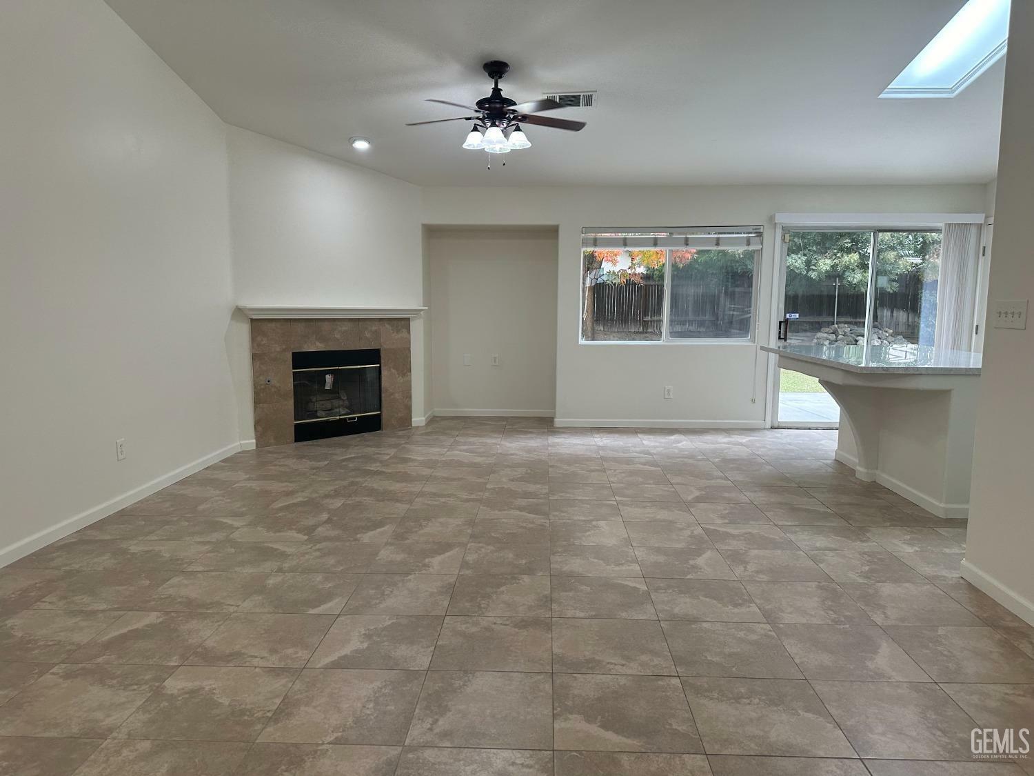 Property Photo:  11608 Trinity Park Way  CA 93311 