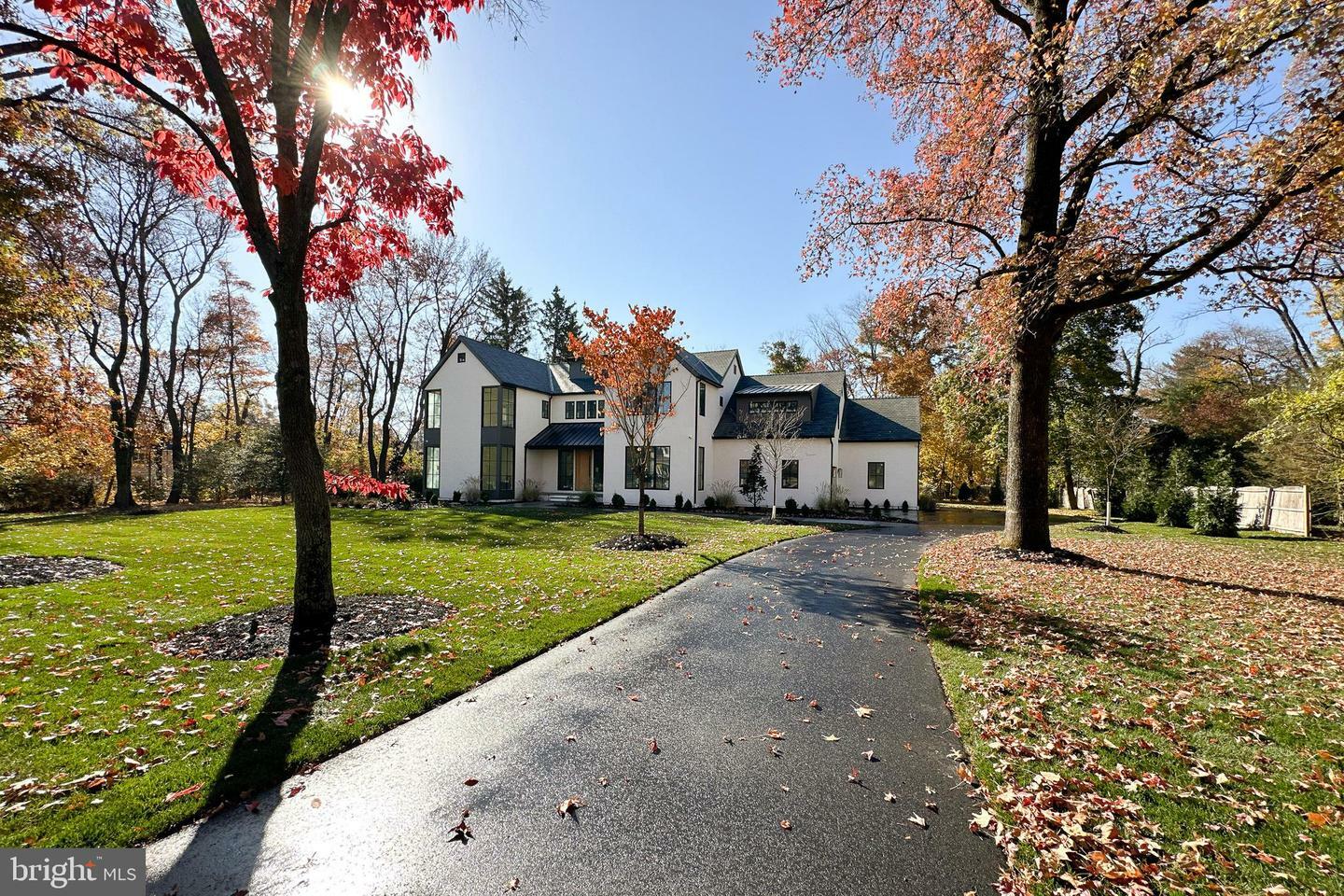 Property Photo:  24 Littlebrook Road N  NJ 08540 