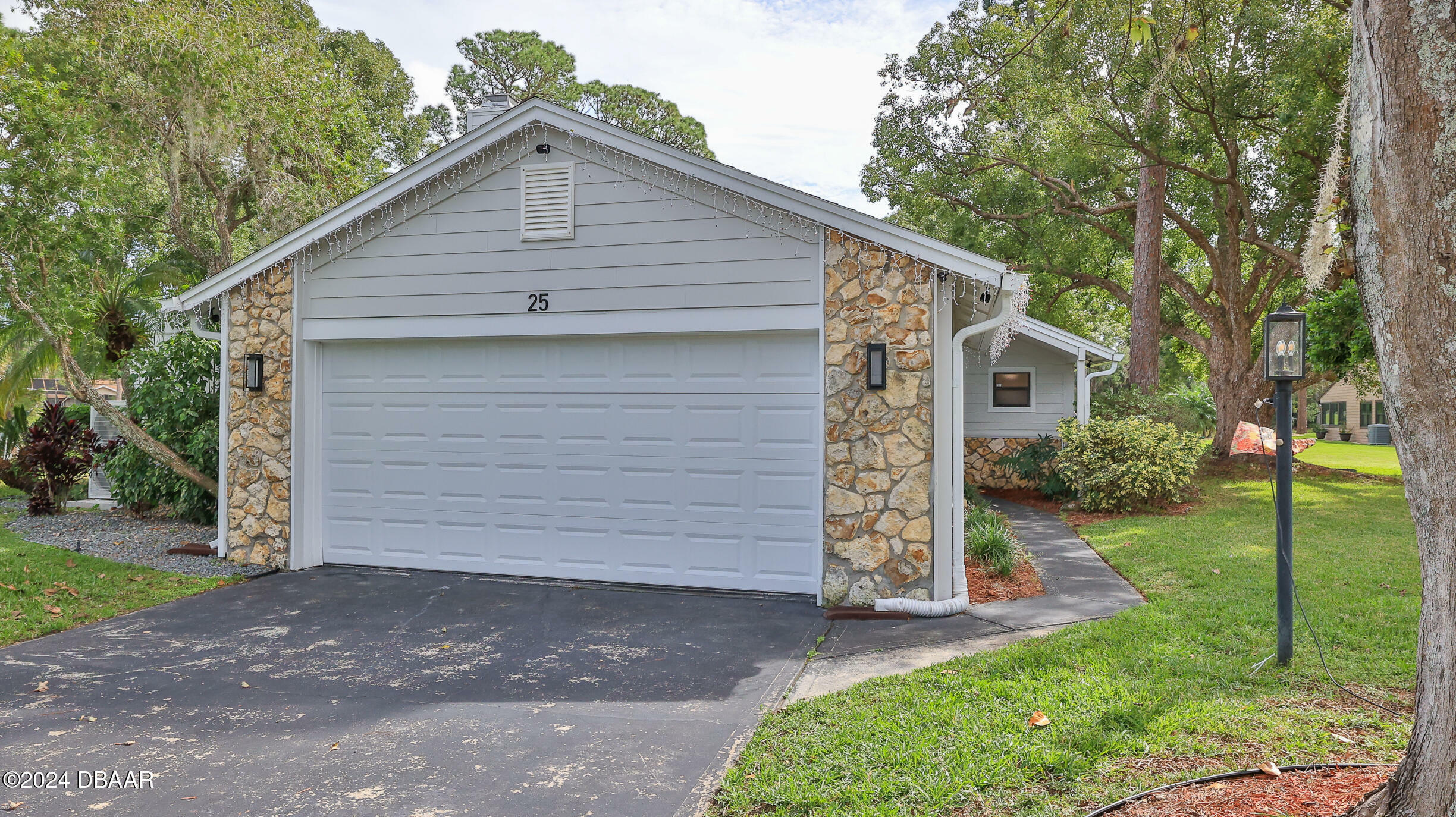 Property Photo:  25 Skimmer Circle Circle  FL 32119 