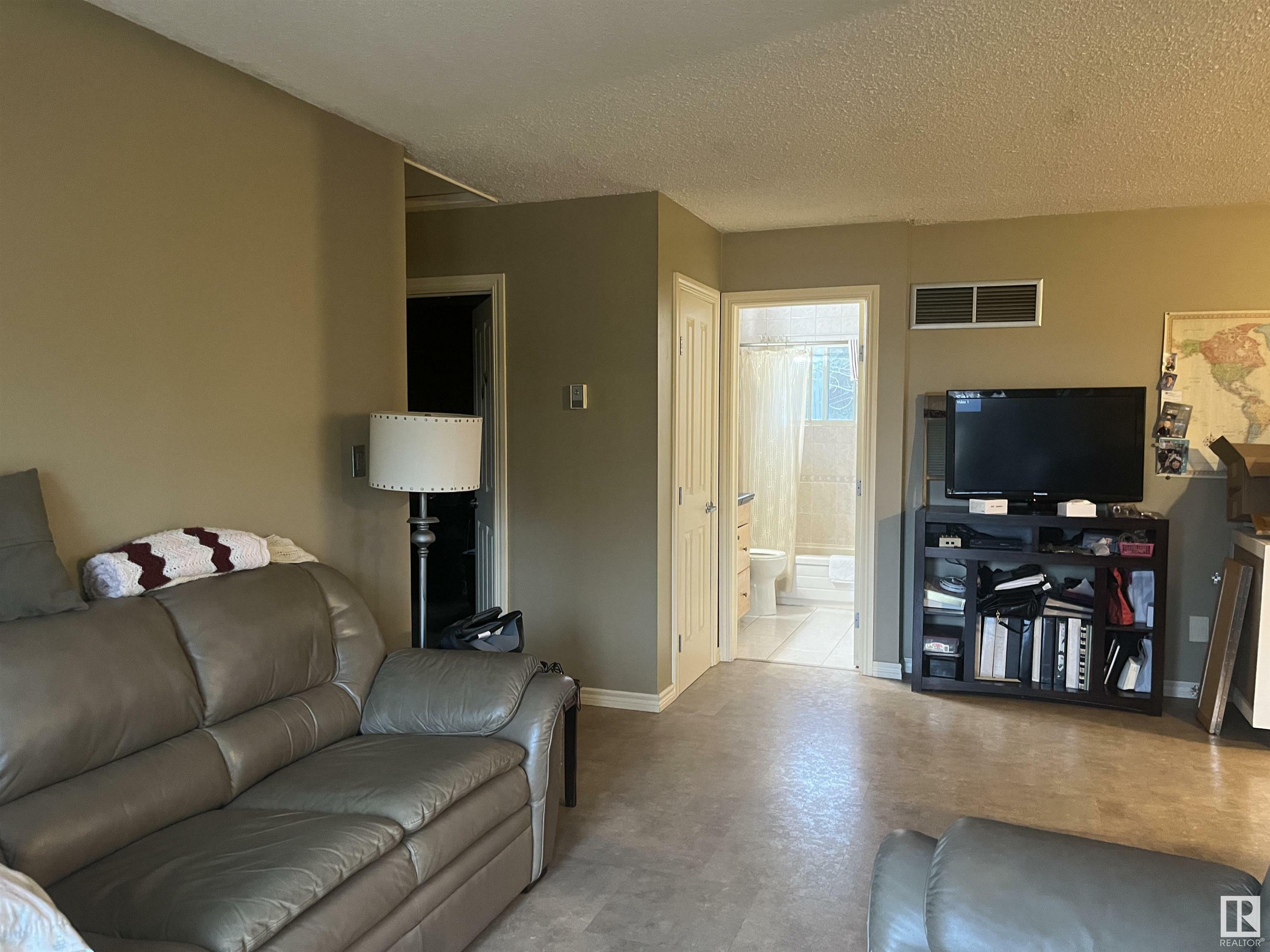 Property Photo:  61422 RR 205  AB T0A 2P0 