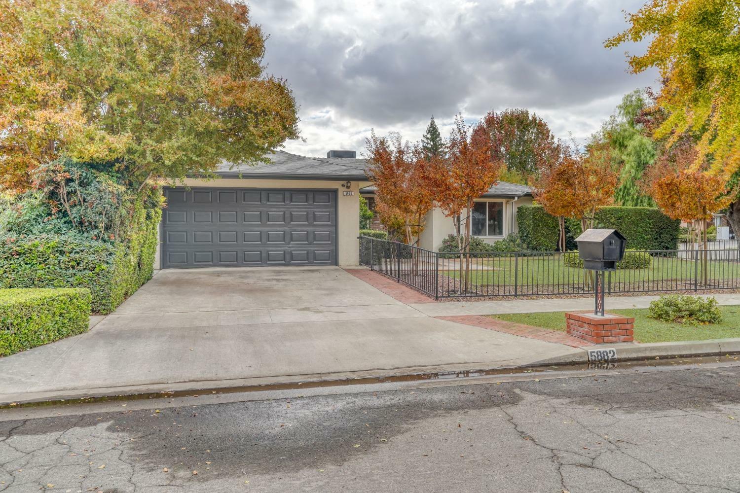 Property Photo:  5882 E Madison Avenue  CA 93727 