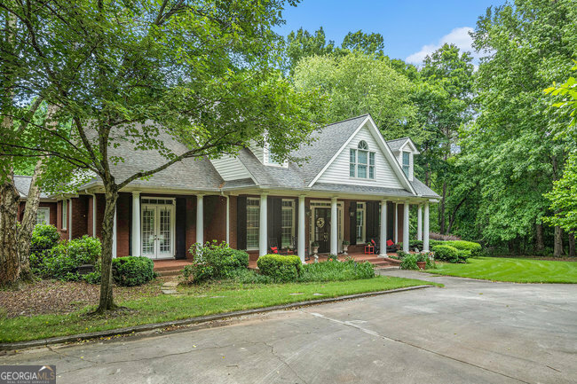 Property Photo:  381 Old Senoia Road  GA 30215 