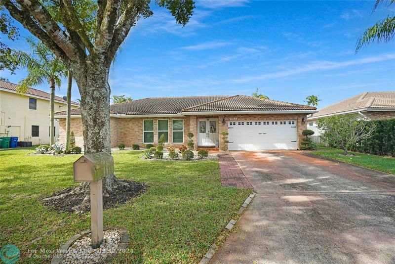 Property Photo:  5422 NW 60 Drive  FL 33067 