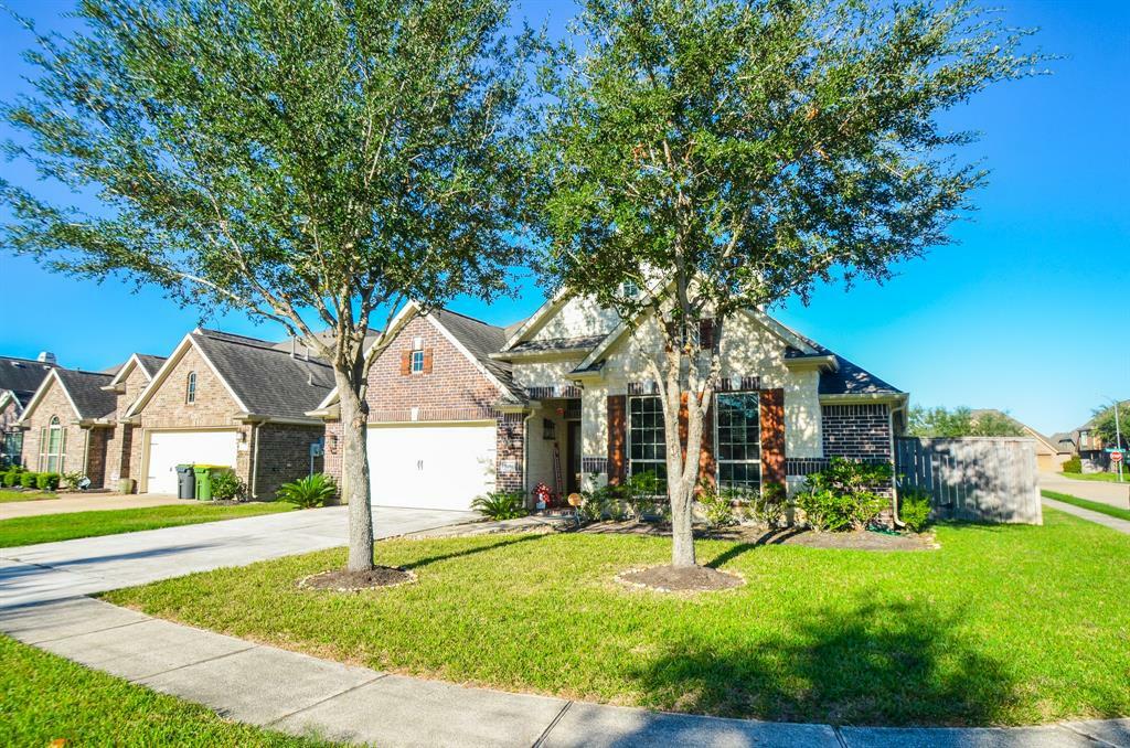 Property Photo:  2102 Rolling Fog Drive  TX 77584 