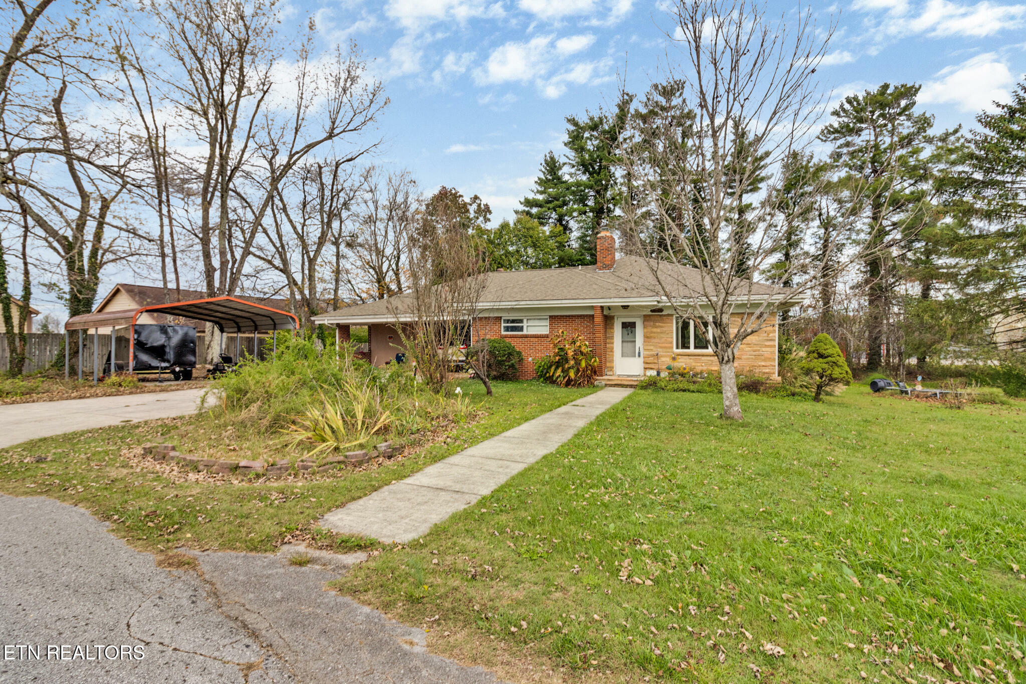 Property Photo:  76 Daisy Ave.  TN 38555 