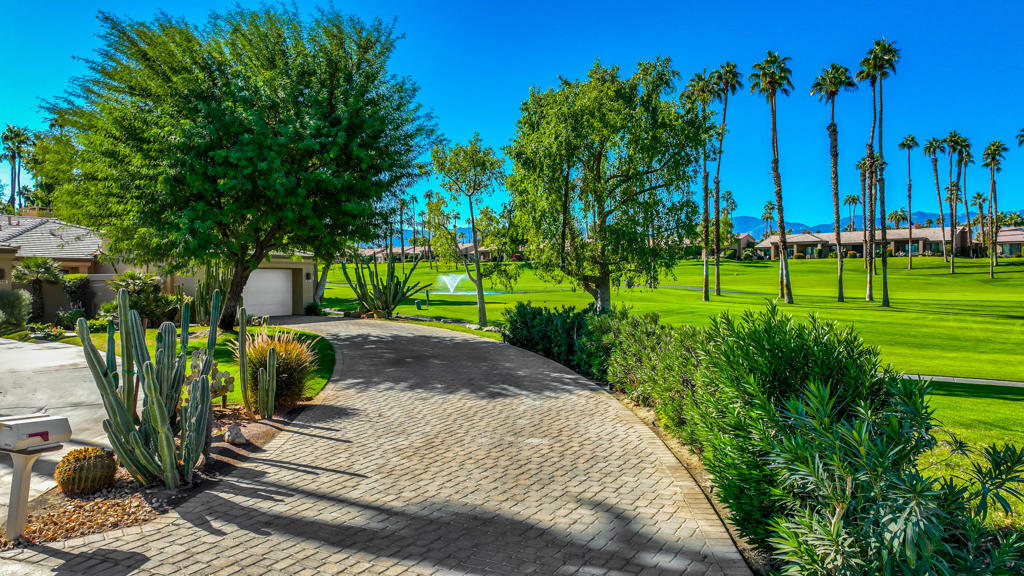 38934 Lobelia Circle  Palm Desert CA 92211 photo