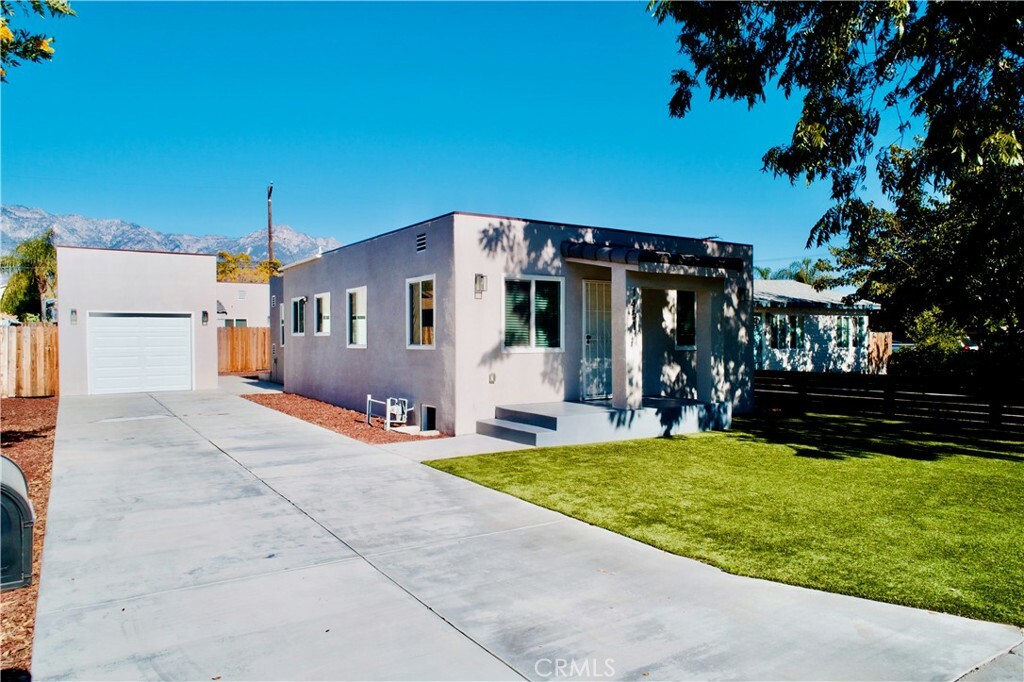 Property Photo:  1451 E 9th Street  CA 91786 