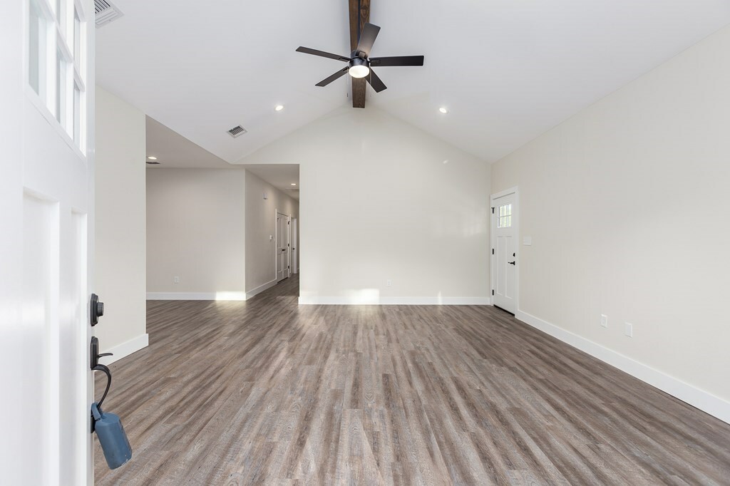 Property Photo:  108 N Garvan Street  TX 75901 