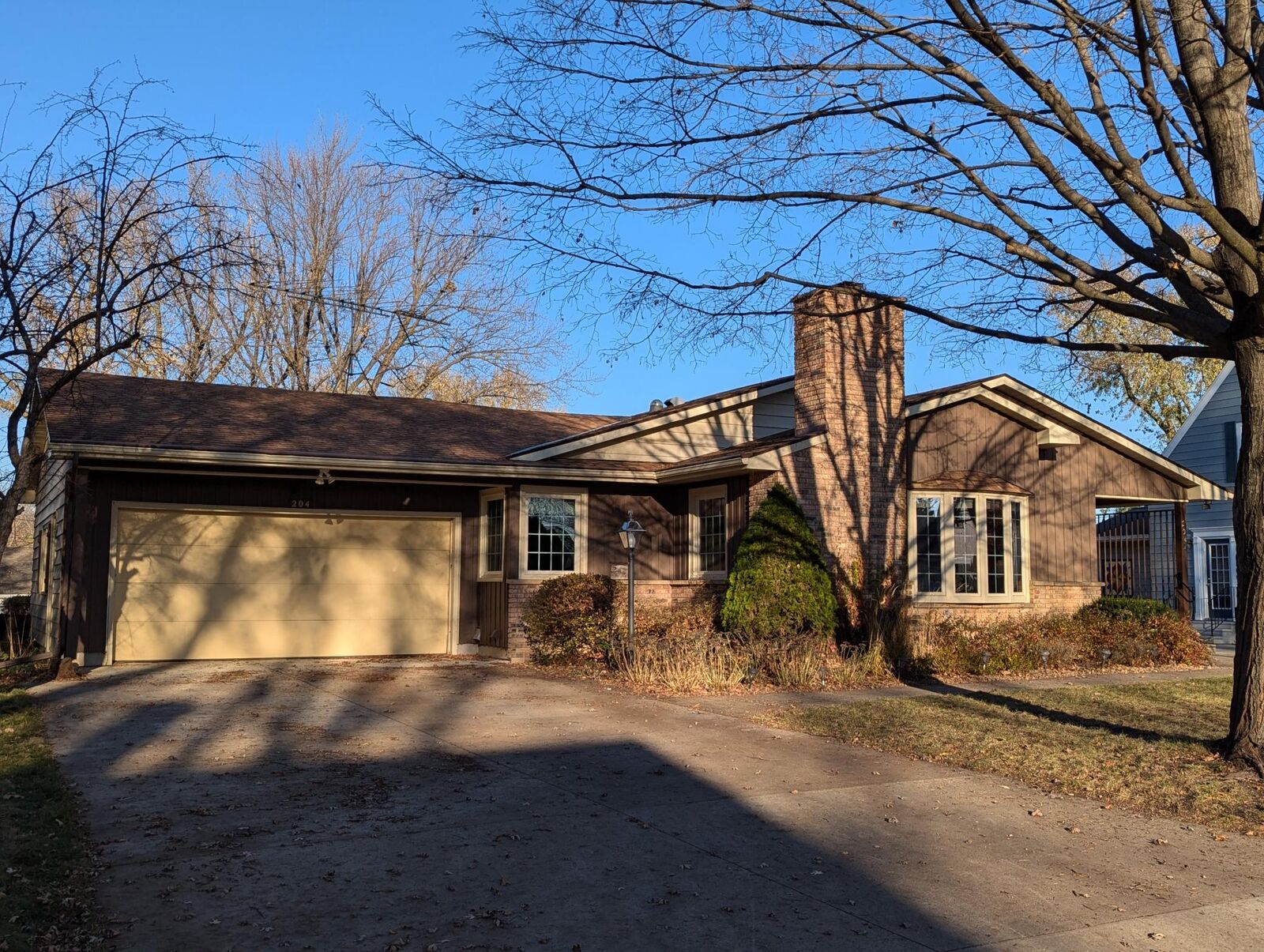 Property Photo: 204 Lee Place MN 56007