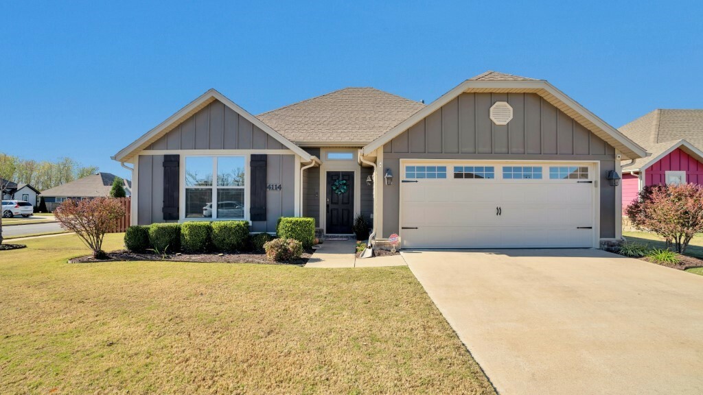 Property Photo:  4114 Deerhurst Street  AR 72764 