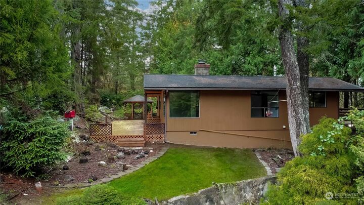 Property Photo: 31 E Lombard Road S WA 98546