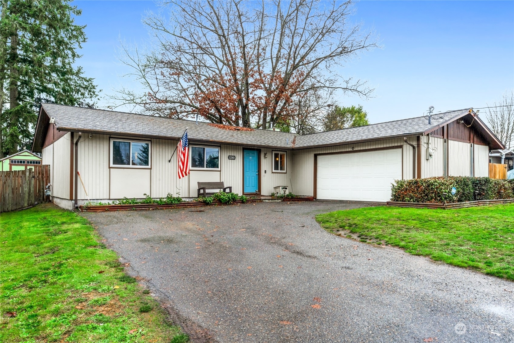 Property Photo:  12303 SE 164th Street  WA 98058 