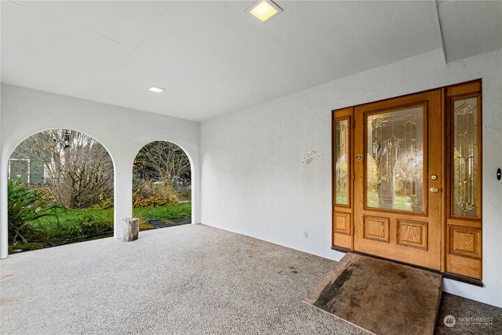 Property Photo:  23914  124th Avenue SE  WA 98031 