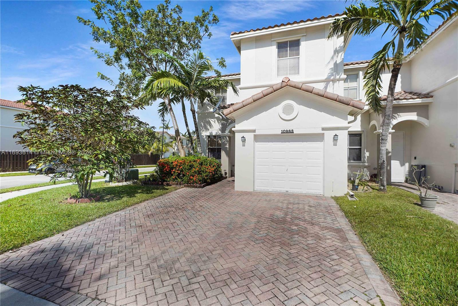 Property Photo:  10983 SW 246th St  FL 33032 