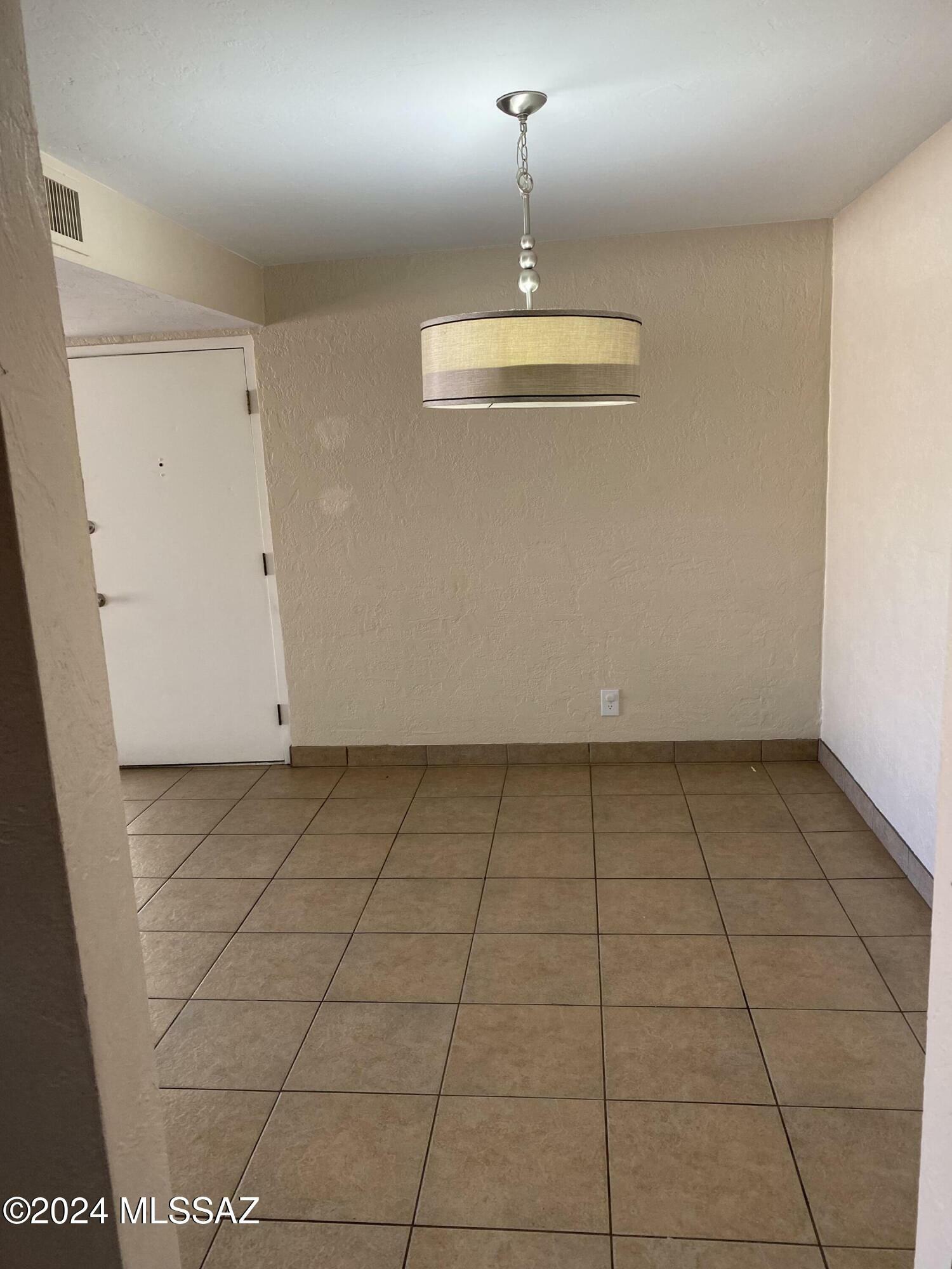Property Photo: 625 S Prudence Road 209 AZ 85710
