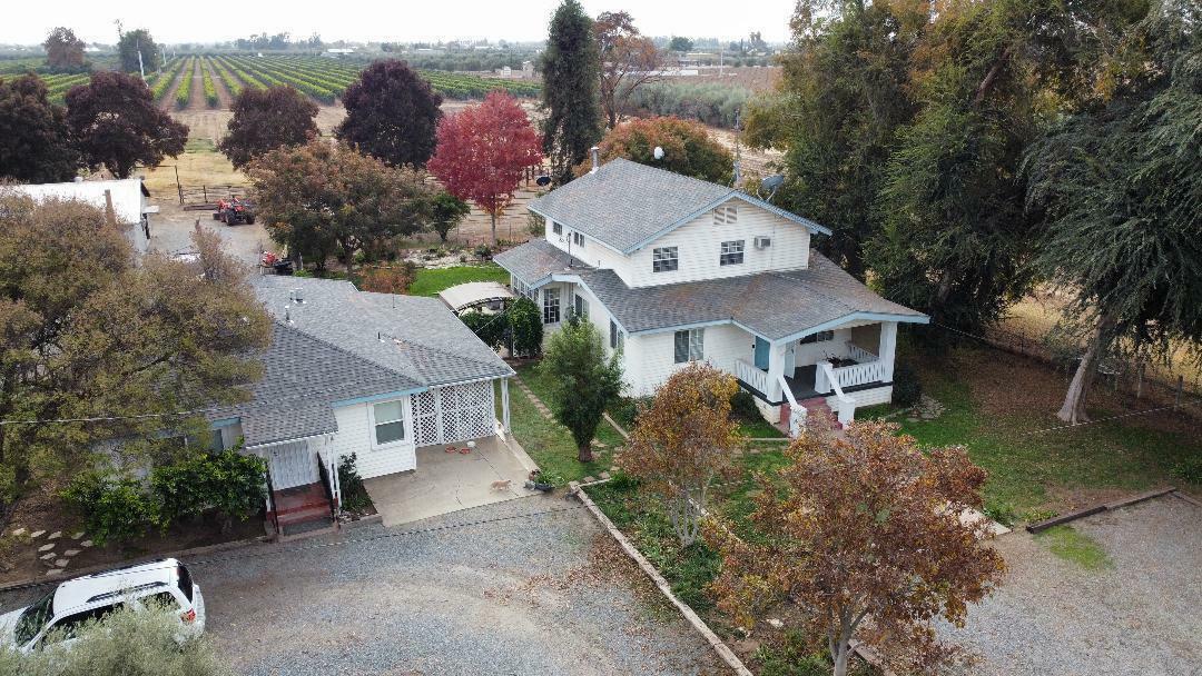 Property Photo:  23325 Avenue 192  CA 93267 