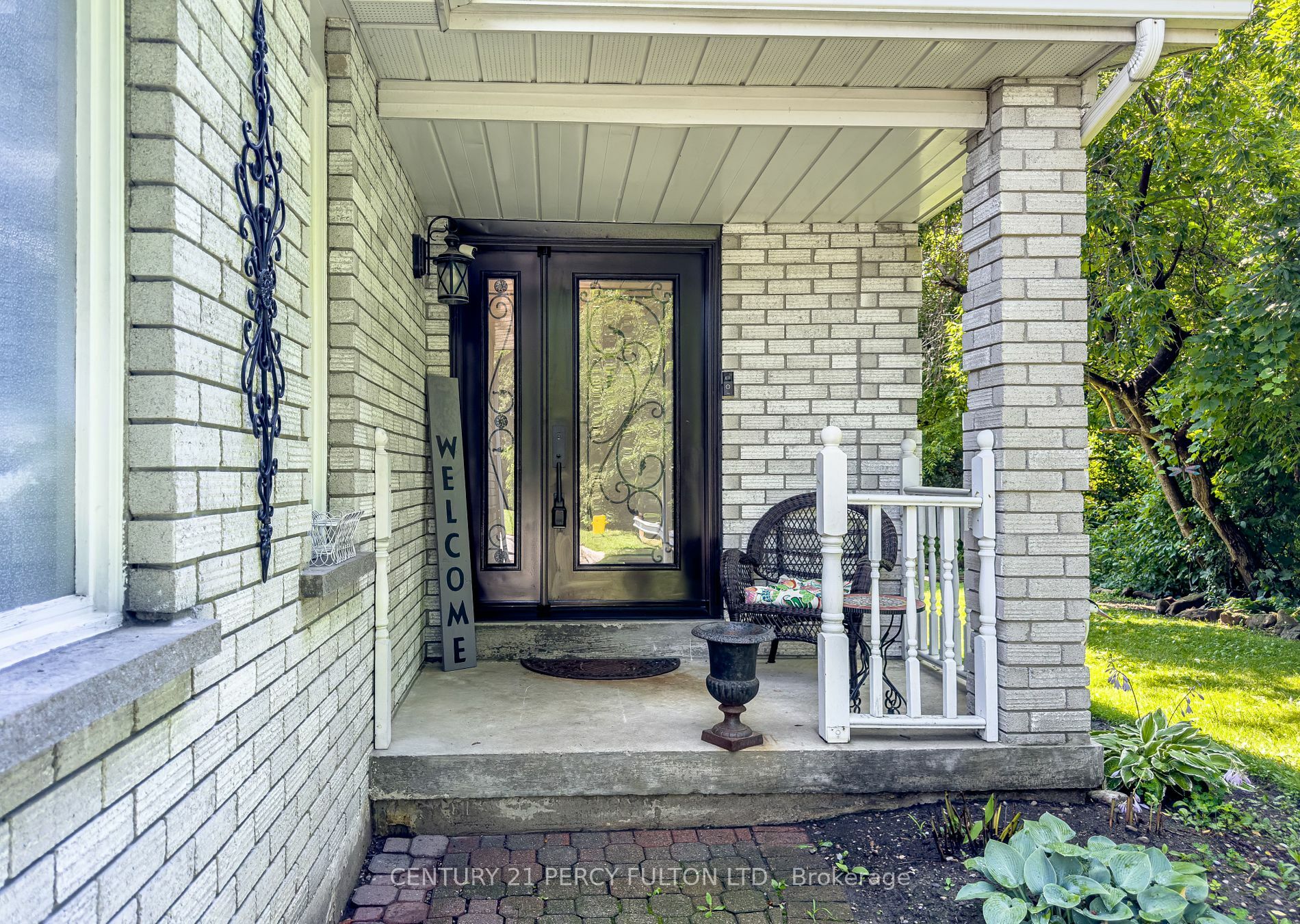 Property Photo:  1630 Burnside Dr  ON L1V 6L6 