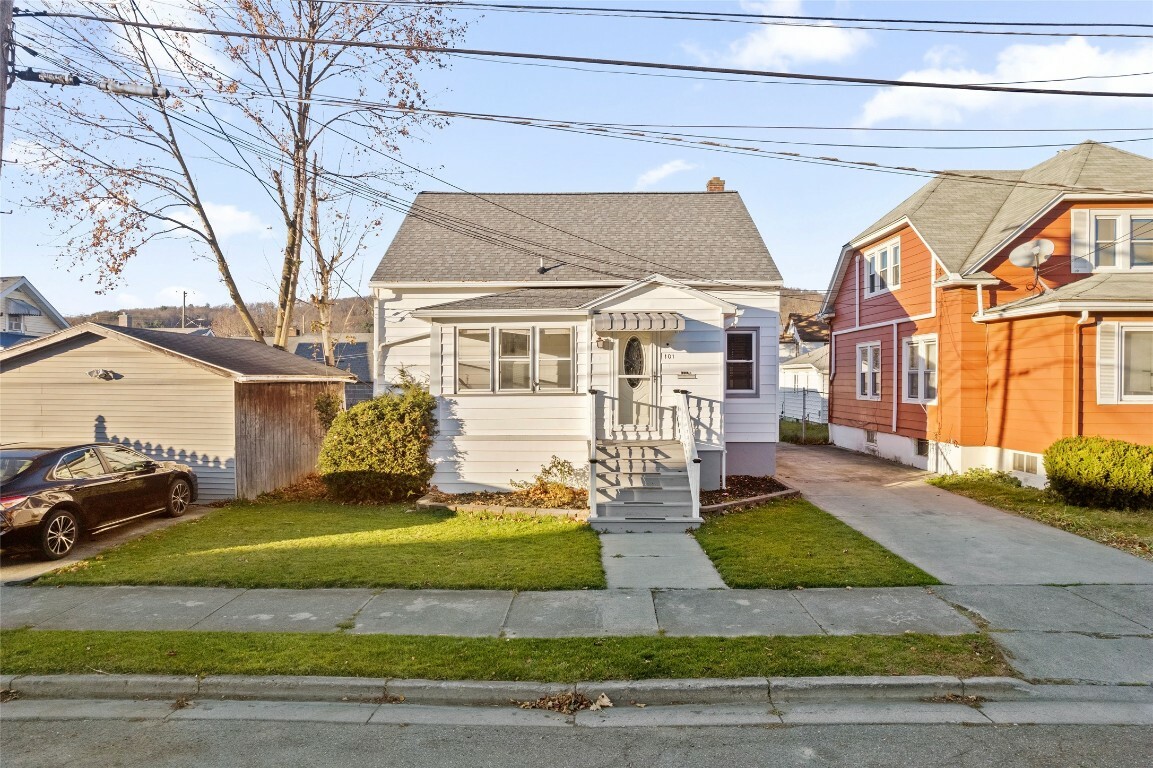 Property Photo:  101 North Street  NY 13790 