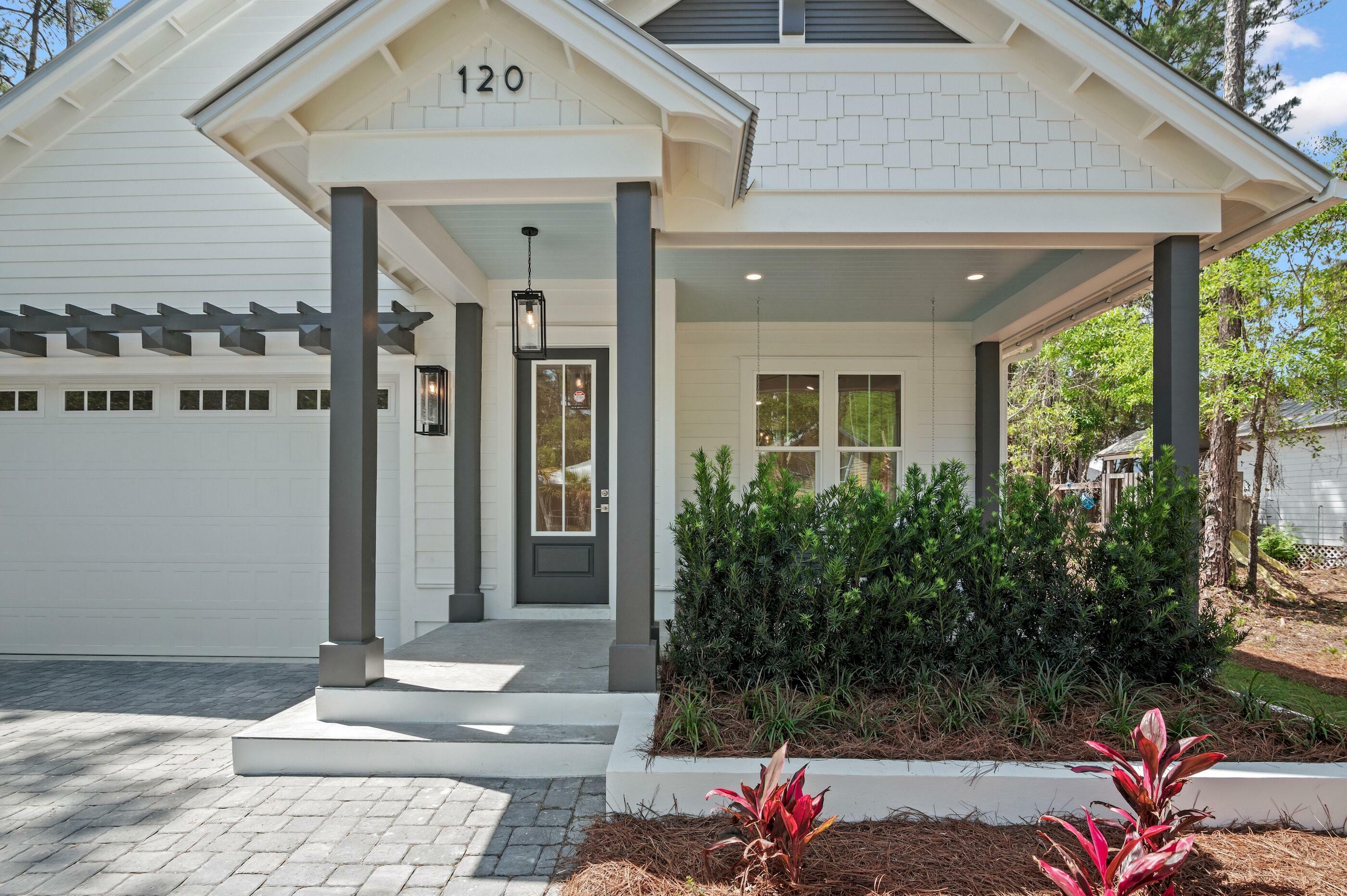 Property Photo: 120 Summer Breeze Lane FL 32459