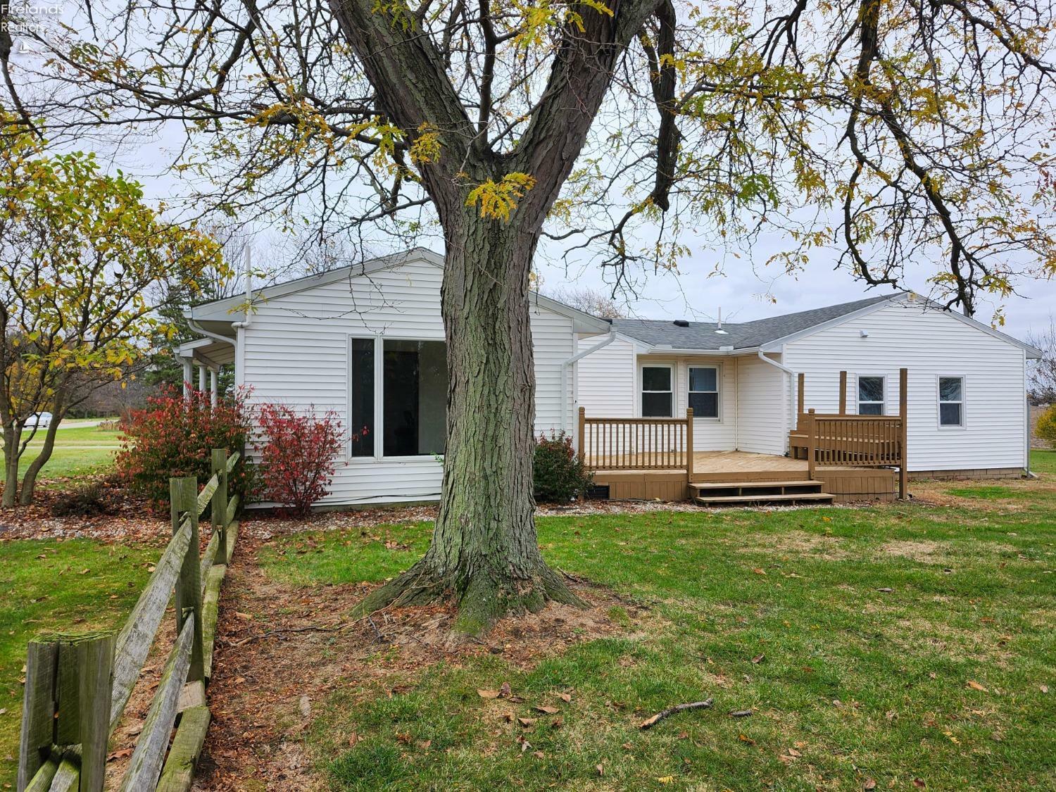 Property Photo:  613 Stahl Road  OH 43420 