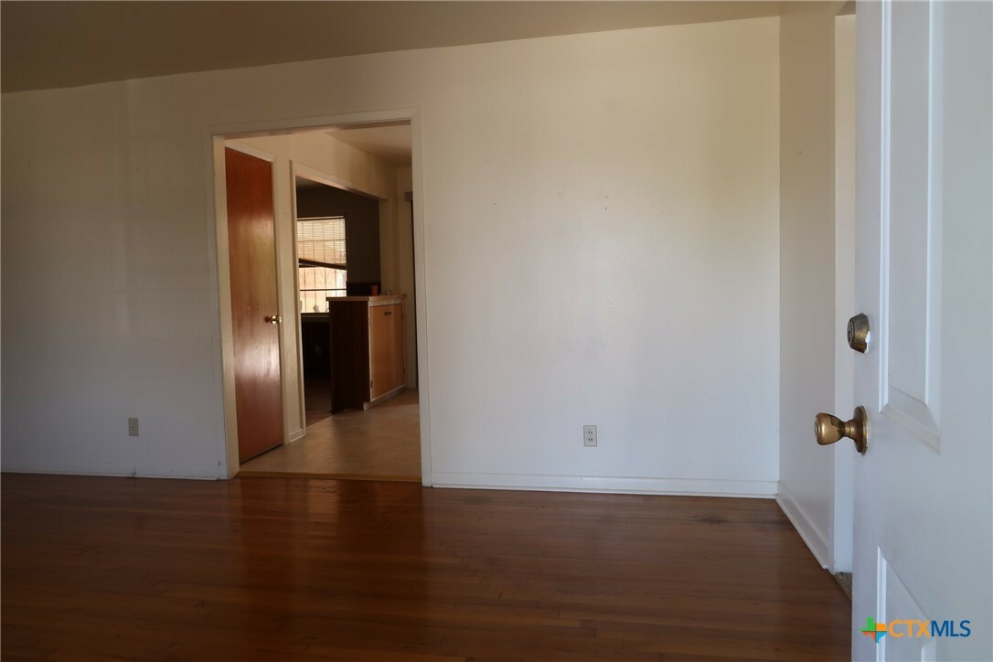 Property Photo:  3100 June Street  TX 76543 