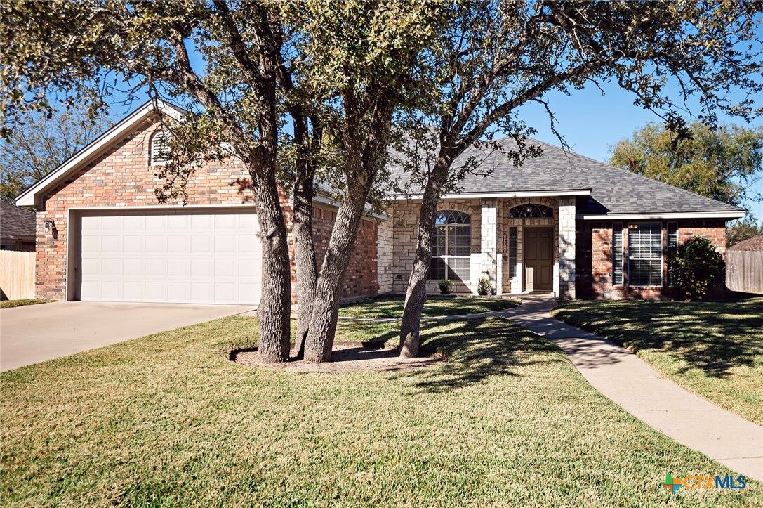 Property Photo:  2019 Deer Field Way  TX 76548 