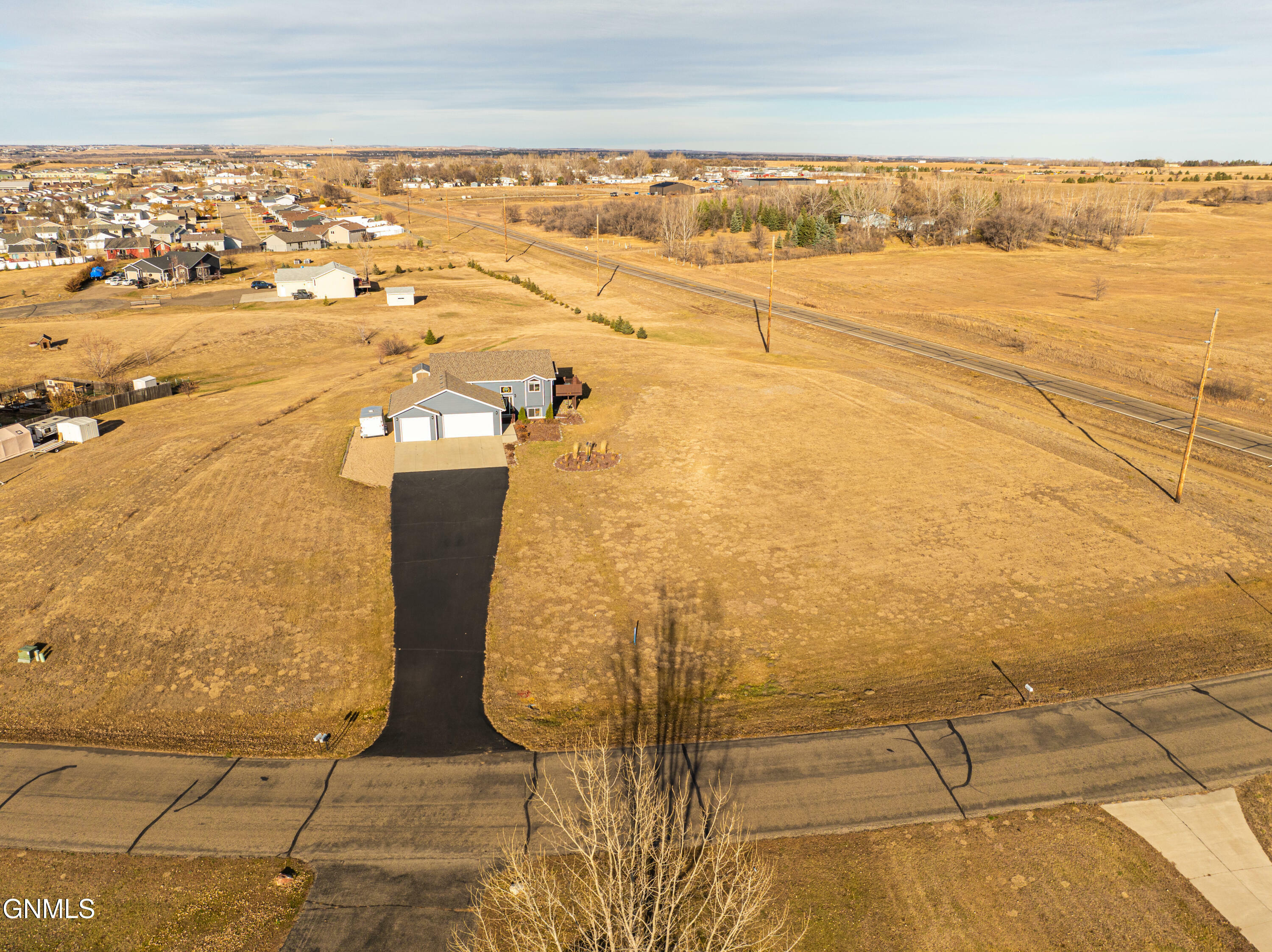 Property Photo:  6550 Stonewood Way  ND 58504 