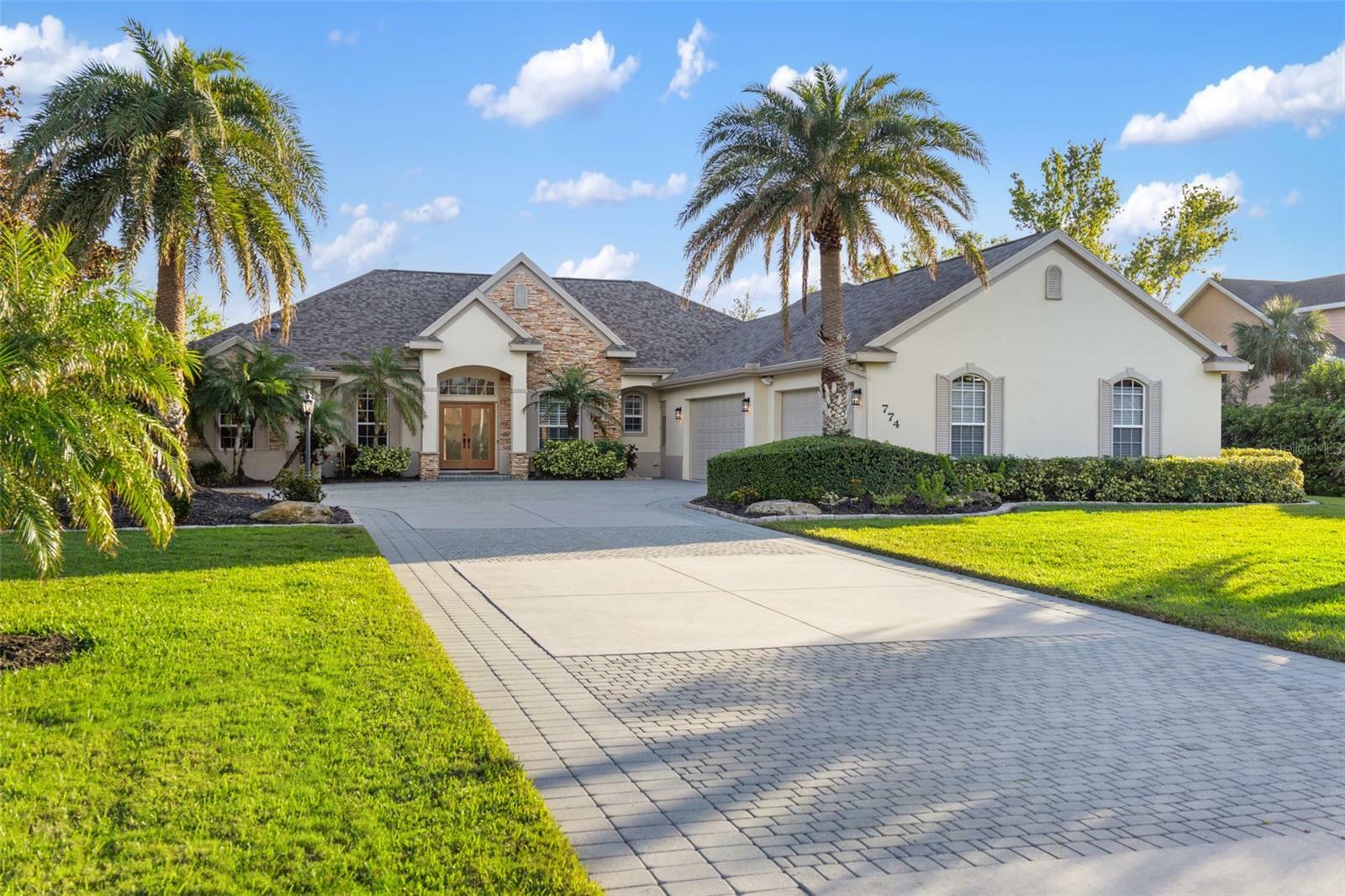 Property Photo:  774 Vanderbilt Drive  FL 34275 