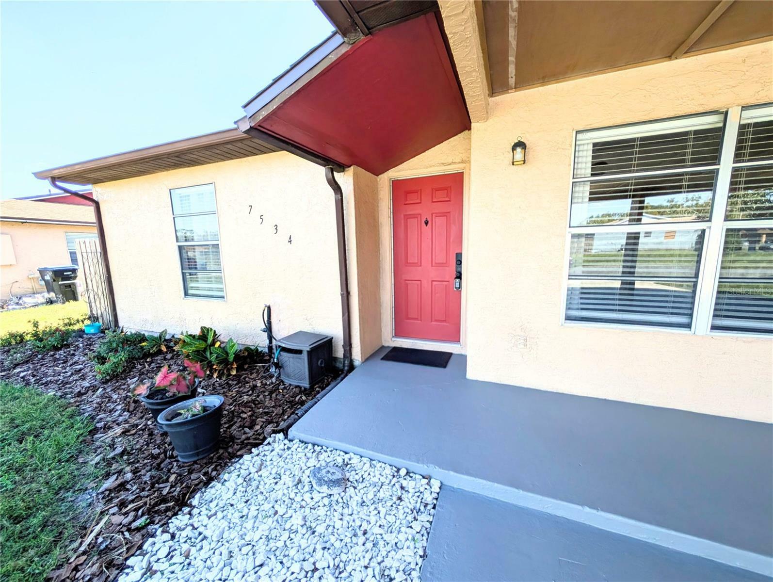 Property Photo:  7534 Golden Glenn Drive  FL 32807 