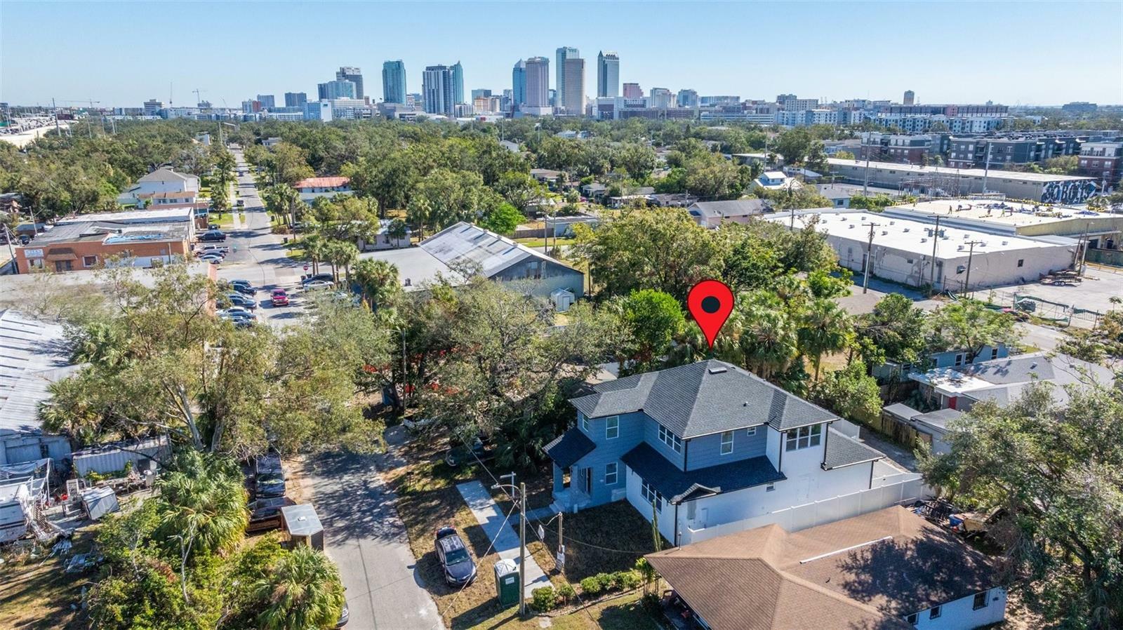 Property Photo: 1712 W Arch Street FL 33607
