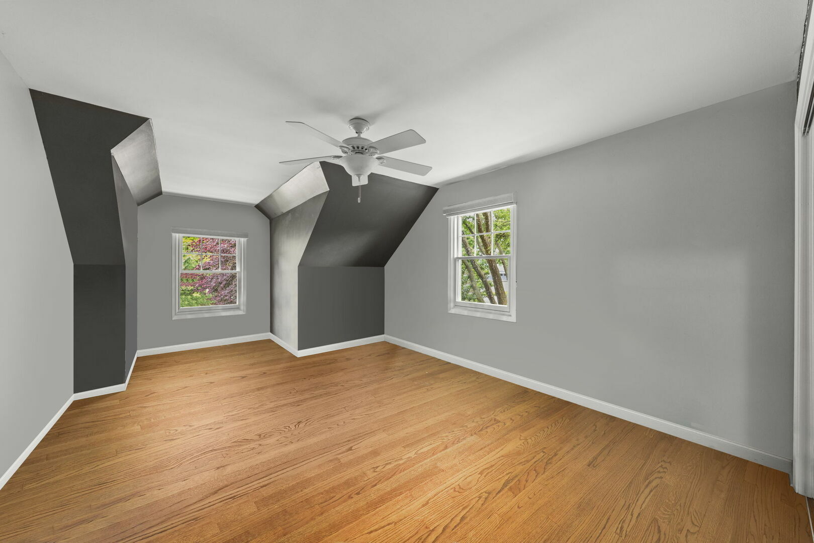 Property Photo: 1310 Yorkshire Woods Court IL 60189