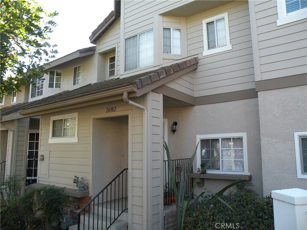 24382 Larchmont Court 66  Laguna Hills CA 92653 photo