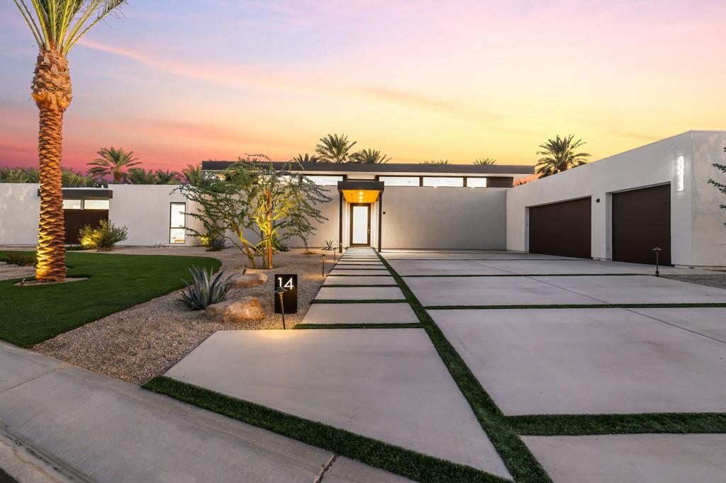 Property Photo: 80933 Kiwi Court CA 92253