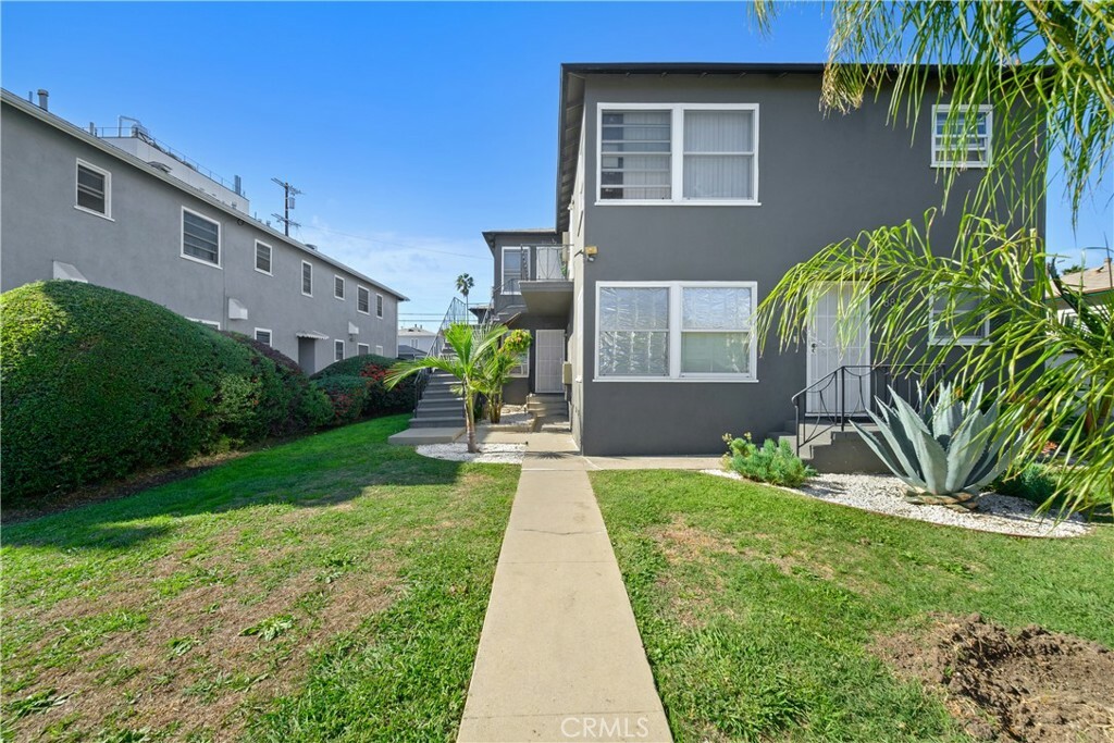 Property Photo:  8819 Reading Avenue  CA 90045 