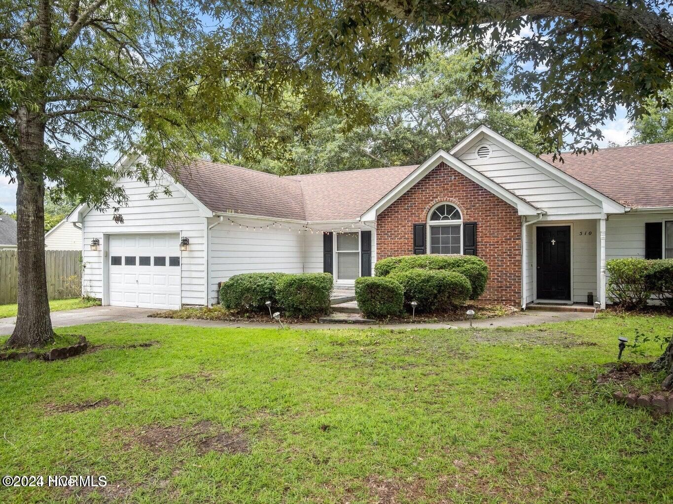 Property Photo:  510 Raintree Road  NC 28540 