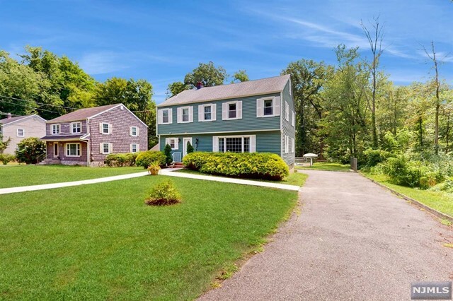 Property Photo:  34 Sand Hill Road  NJ 07960 