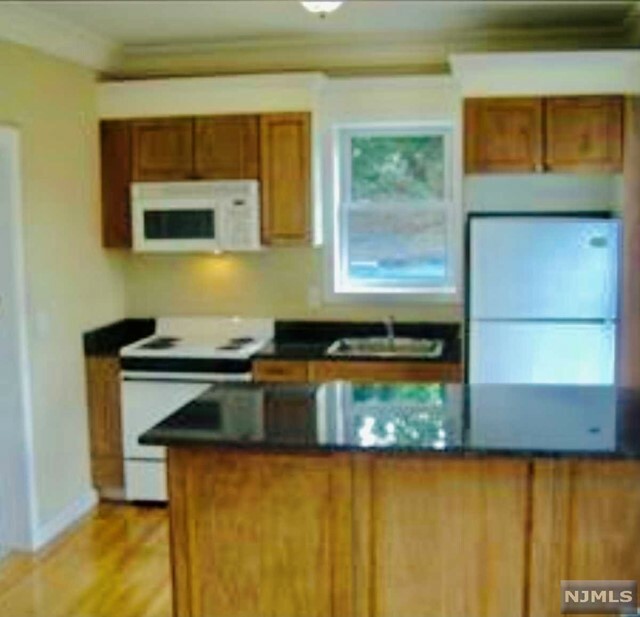 Property Photo:  229 Orient Way 6  NJ 07070 