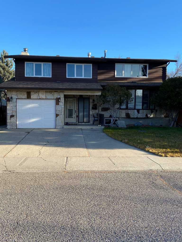 106 Laval Road W  Lethbridge AB T1K 4E8 photo