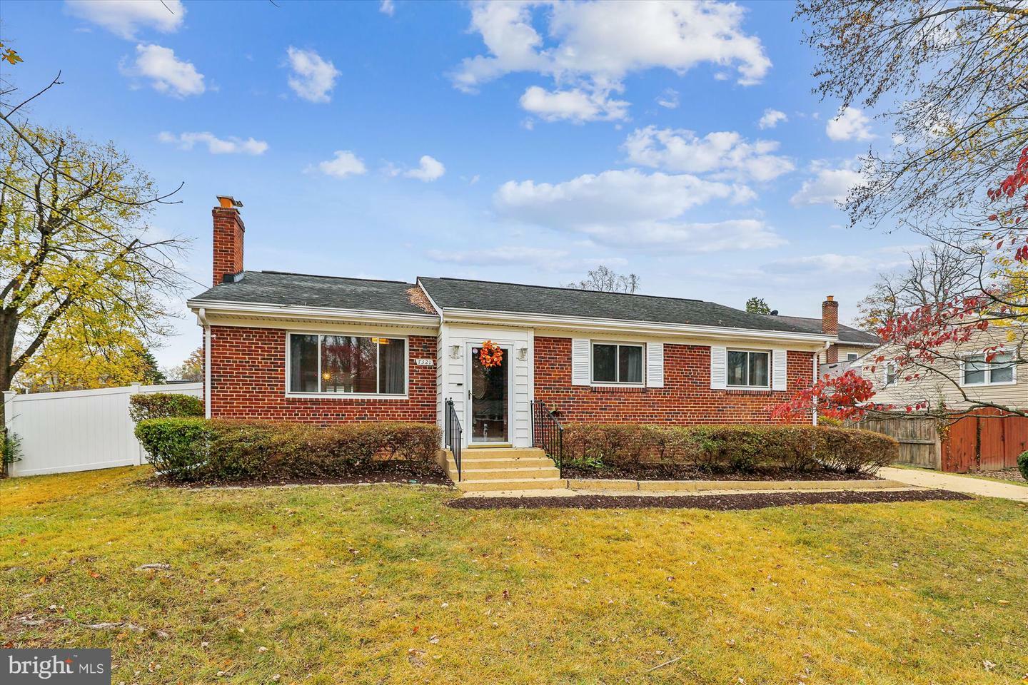 Property Photo:  7321 Essex Avenue  VA 22150 