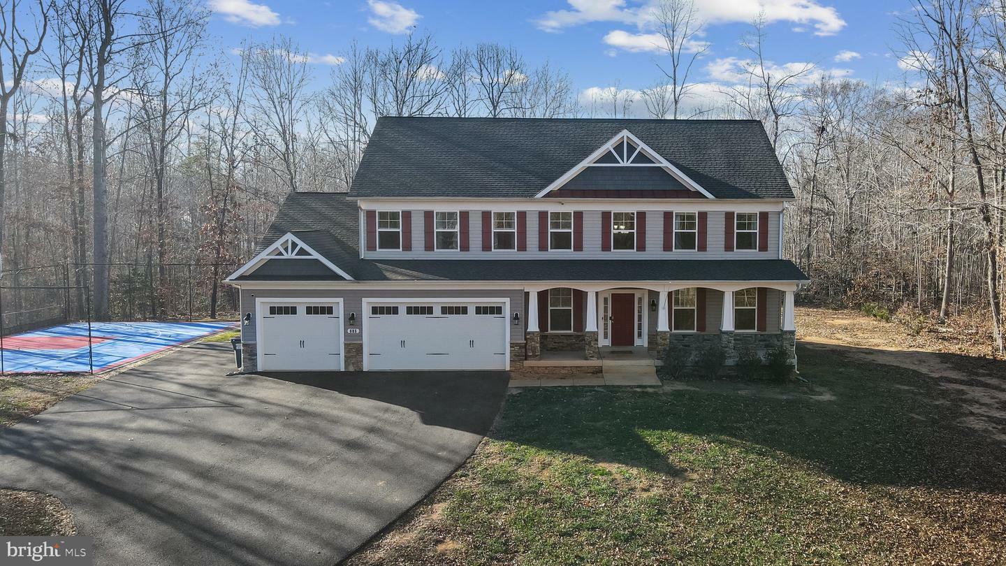 Property Photo:  685 Greenbriar Drive  VA 22556 