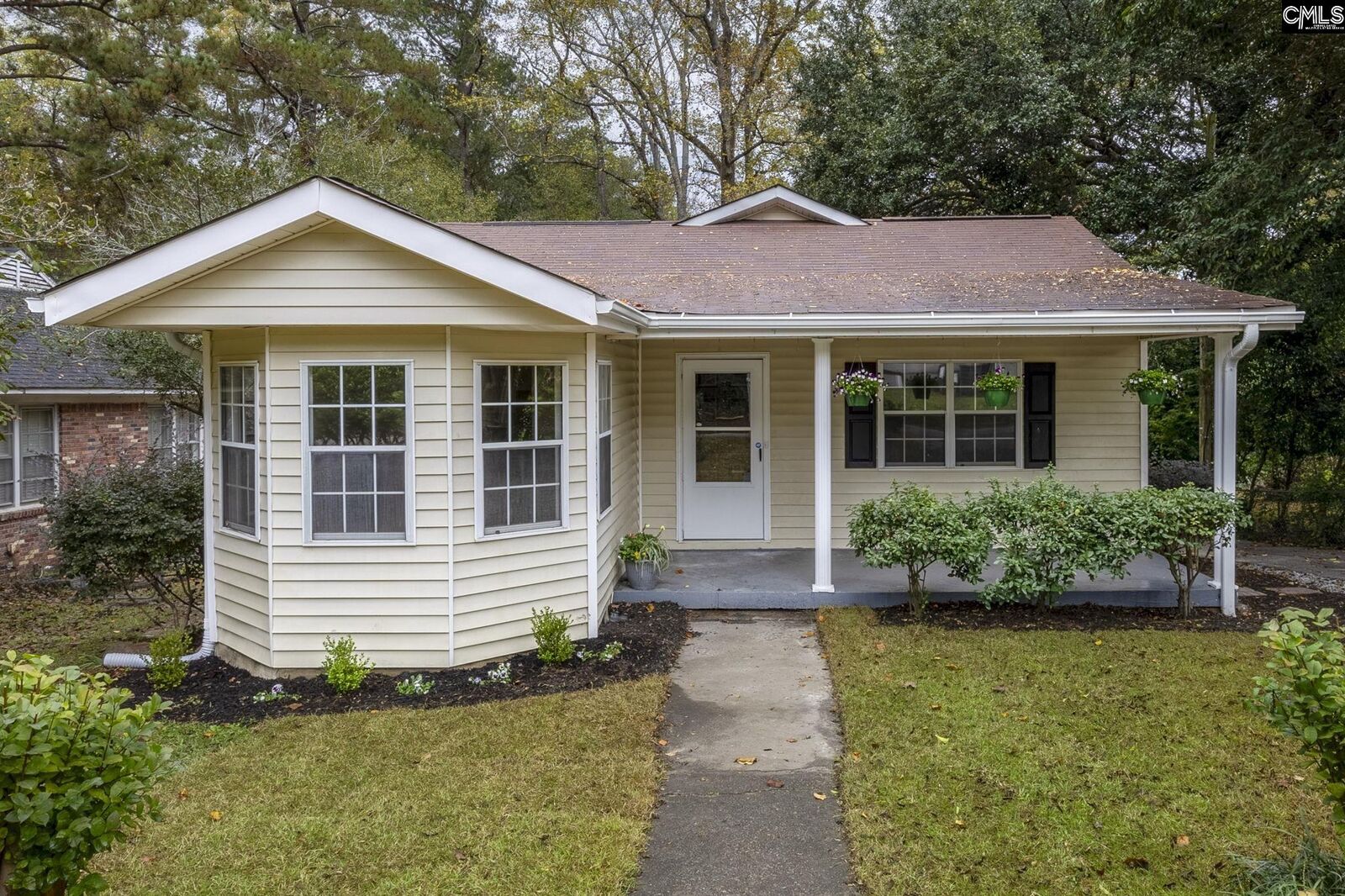 Property Photo:  3849 Barwick  SC 29205 