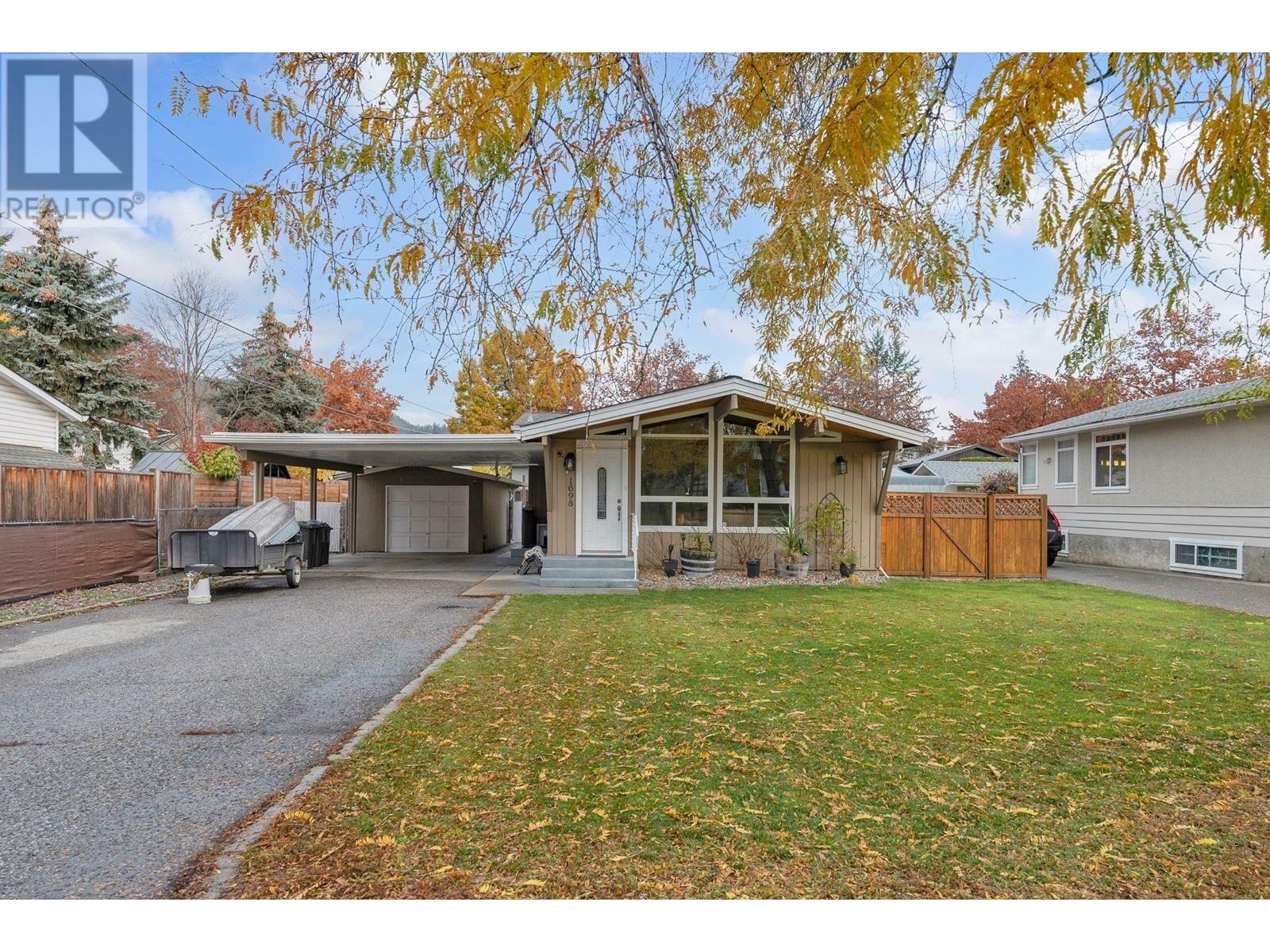 Property Photo:  1698 Gillard Drive  BC V1Y 4K1 