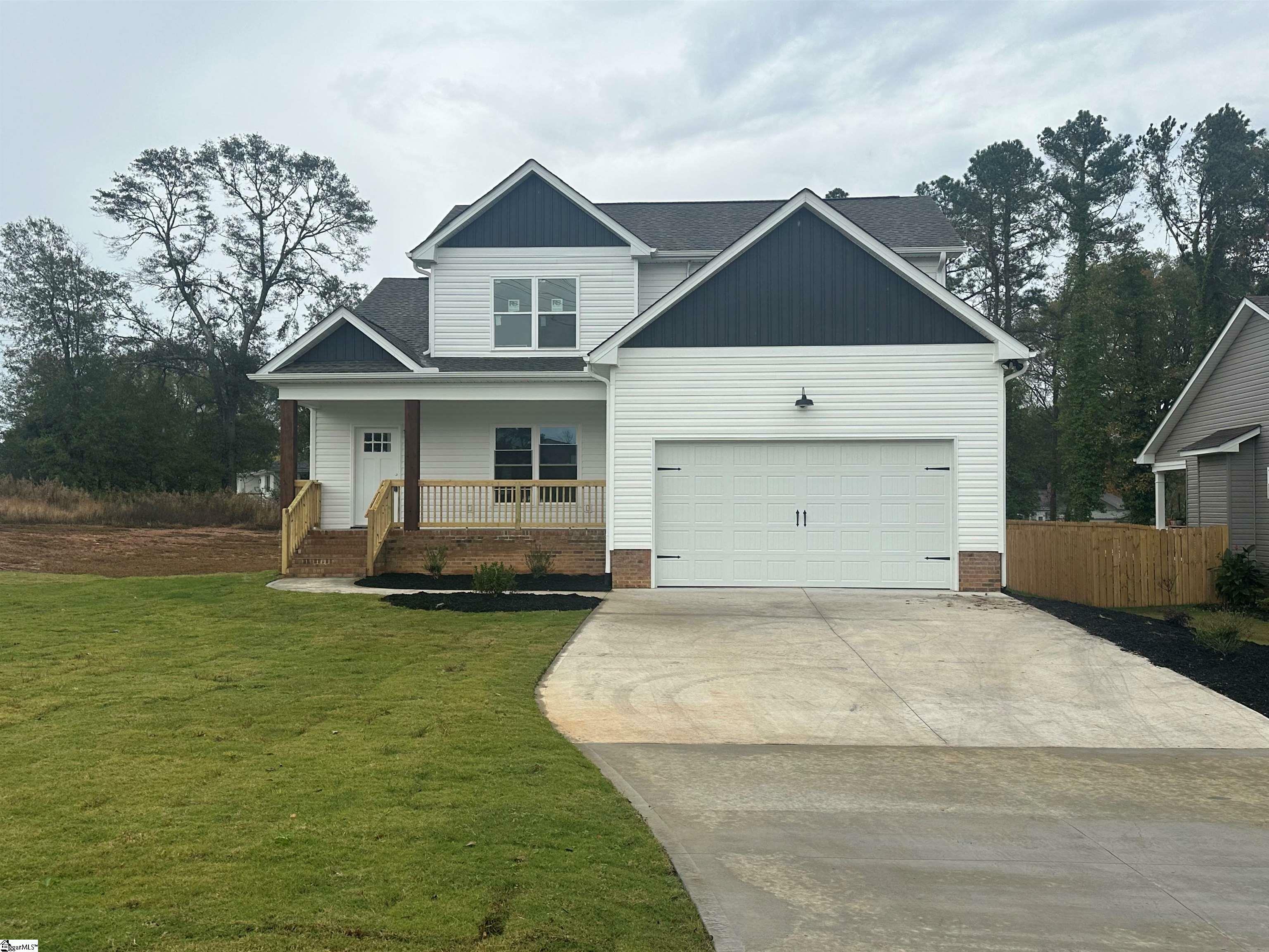 Property Photo:  200 Hawthorne Drive  SC 29680 